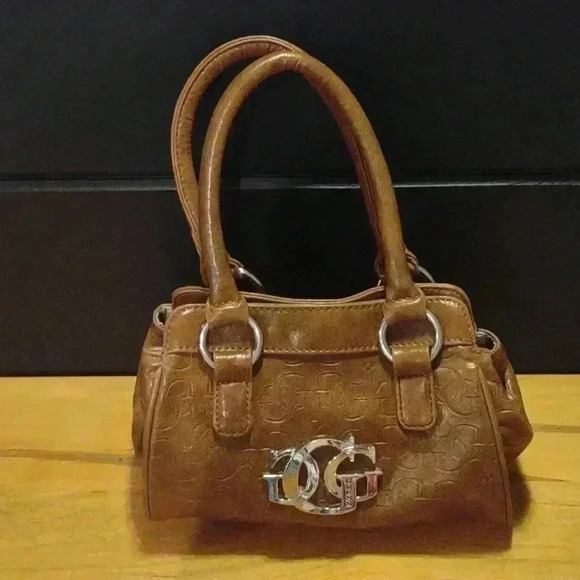 Guess small brown‎ satchel - Picture 1 of 9